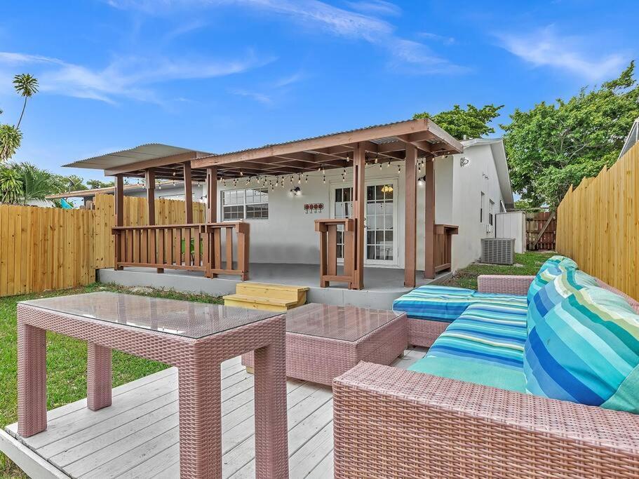 Supervilla - Lakefront - Sunsets, Kayaks, Grill Fort Lauderdale Exterior foto